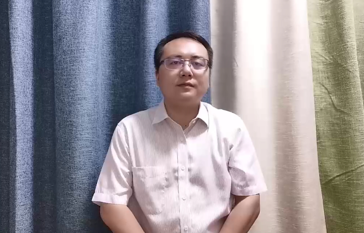 黄伟峰.jpg